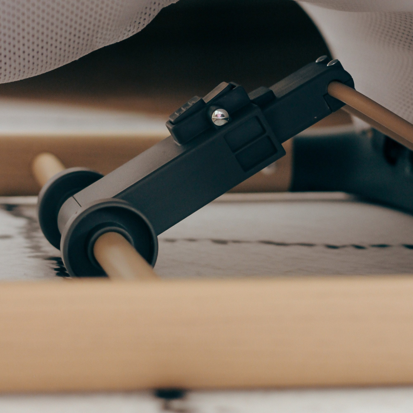 Fotoliu balansoar 2 în 1 Moby-Sistem LILY - gri