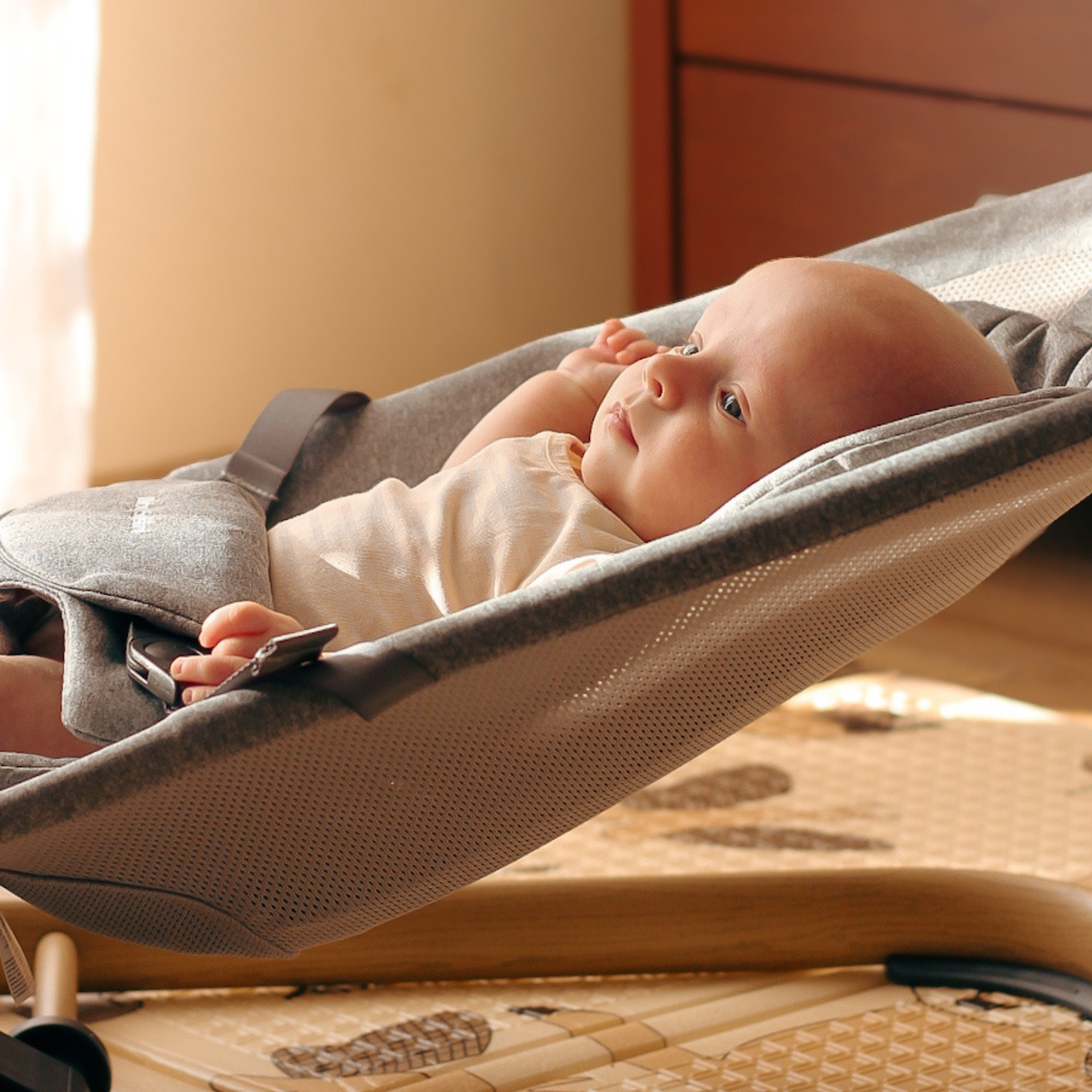 Fotoliu balansoar 2 în 1 Moby-Sistem LILY - gri