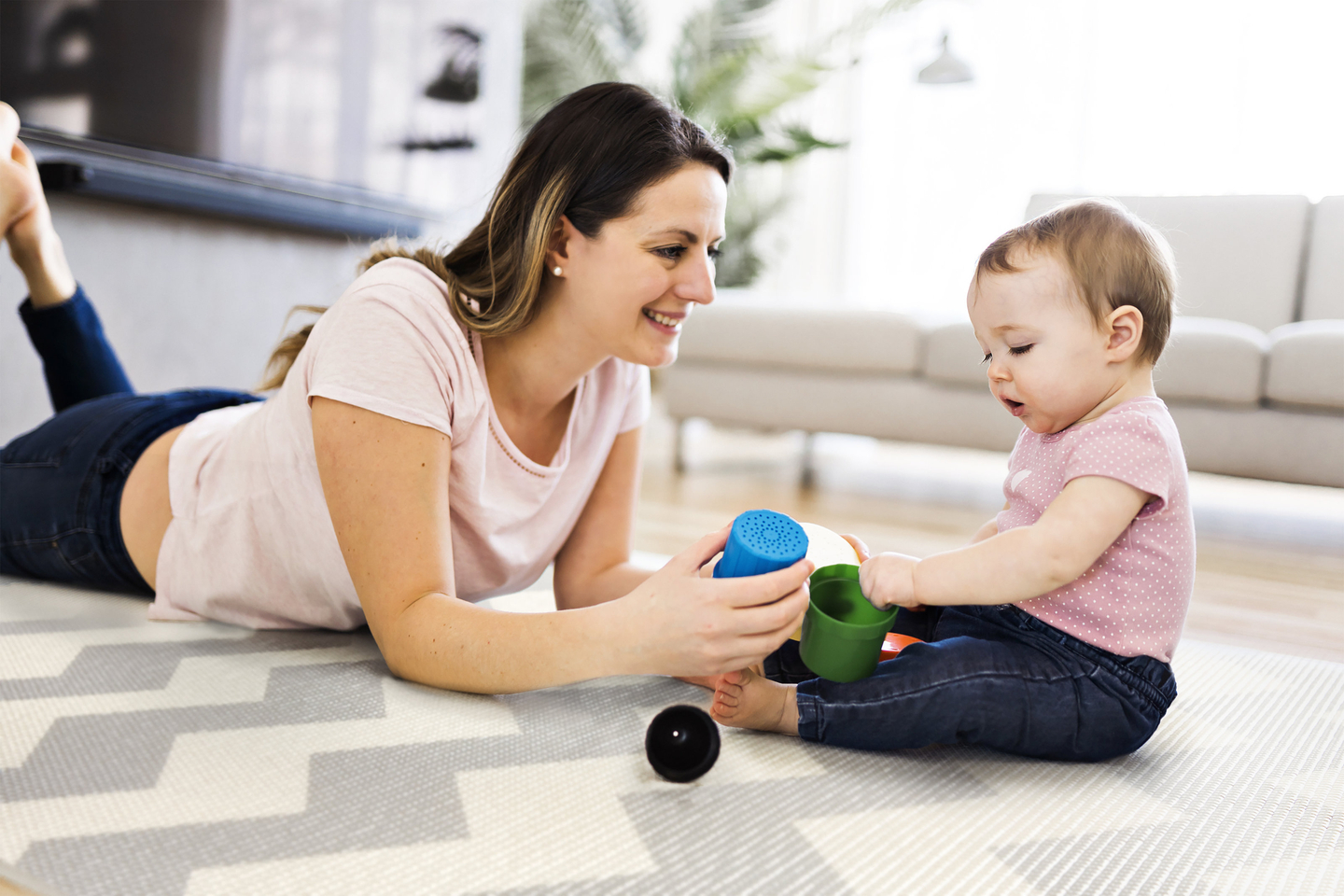 Covoraș de spumă cu două fețe XXL - rola 2 CM (drum și zigzaguri)