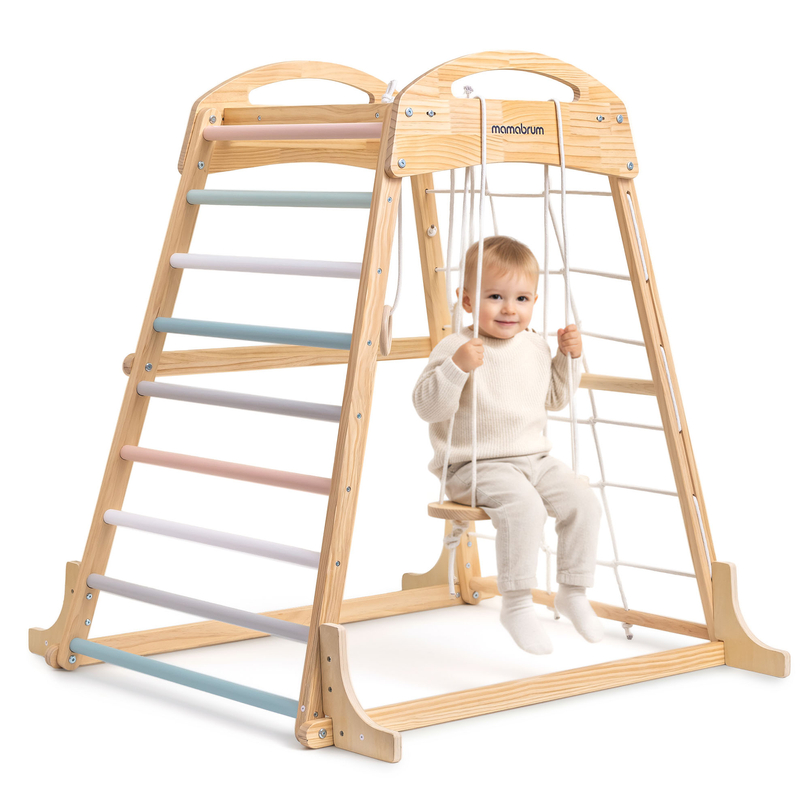 Loc de joacă interior din lemn cu leagăn, inele de gimnastică și plasă de cățărat