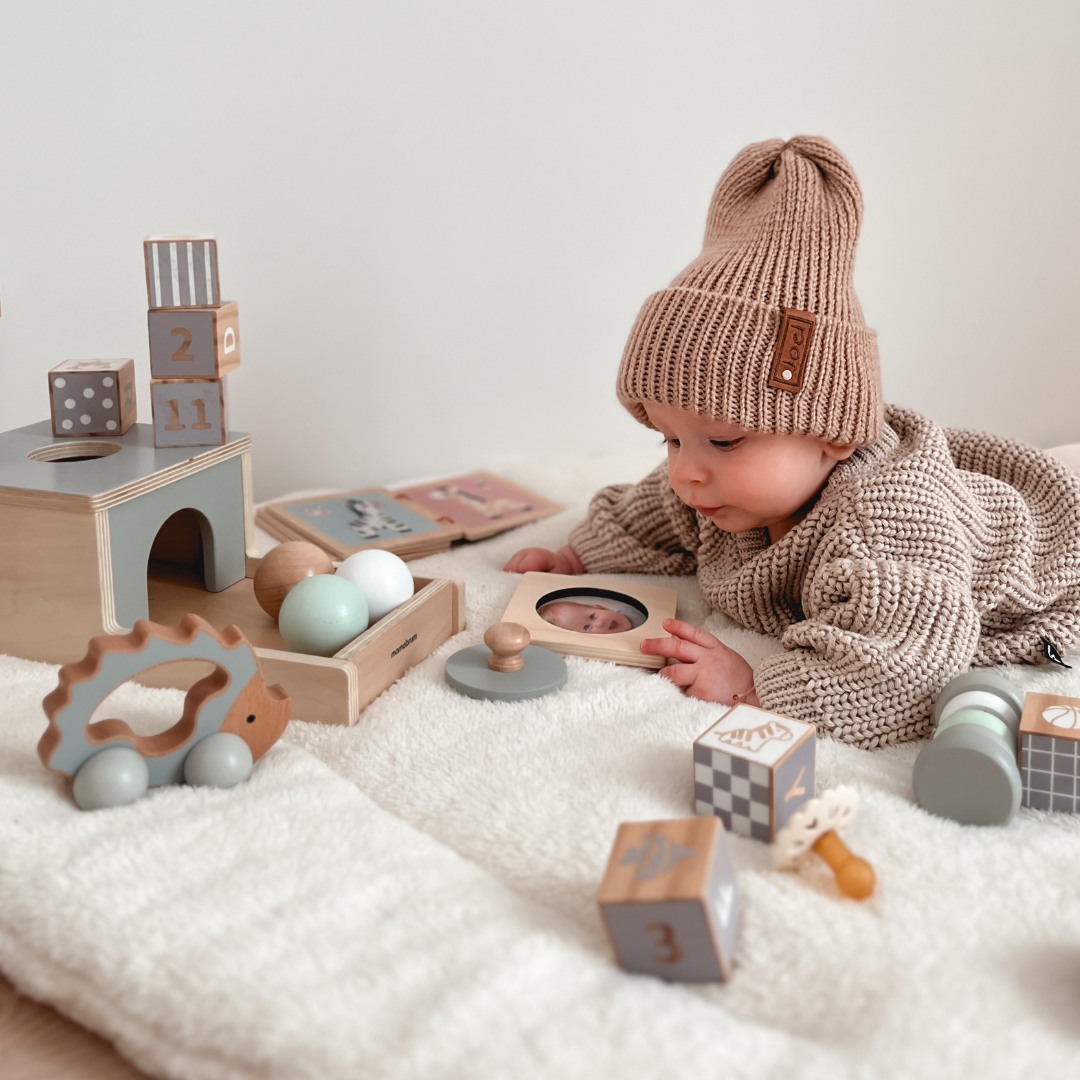 Cutie de educație Montessori pentru bebeluși - 6 jucării