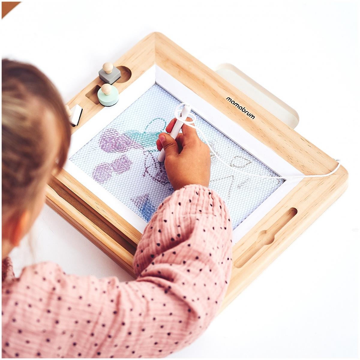 Album de însemnări din lemn cu ștampile - planșă de desen