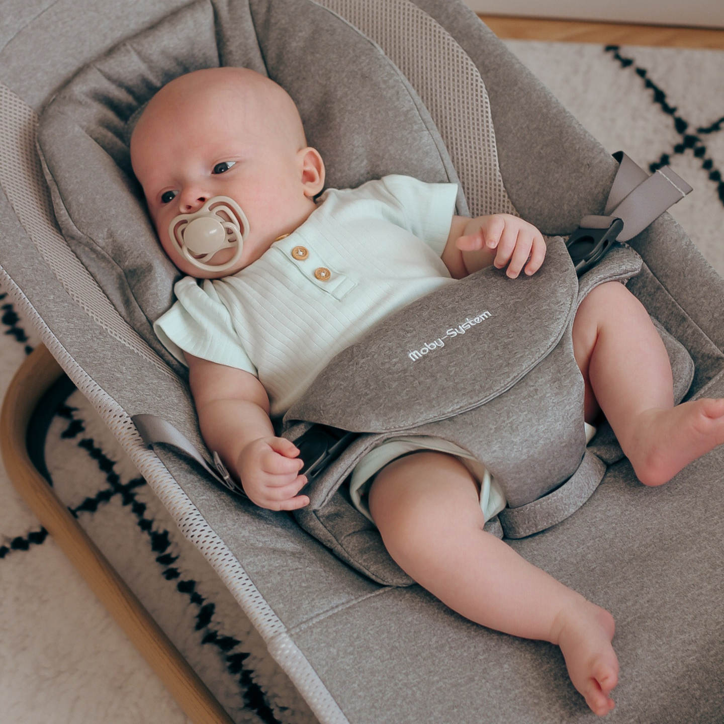 Fotoliu balansoar 2 în 1 Moby-Sistem LILY - gri