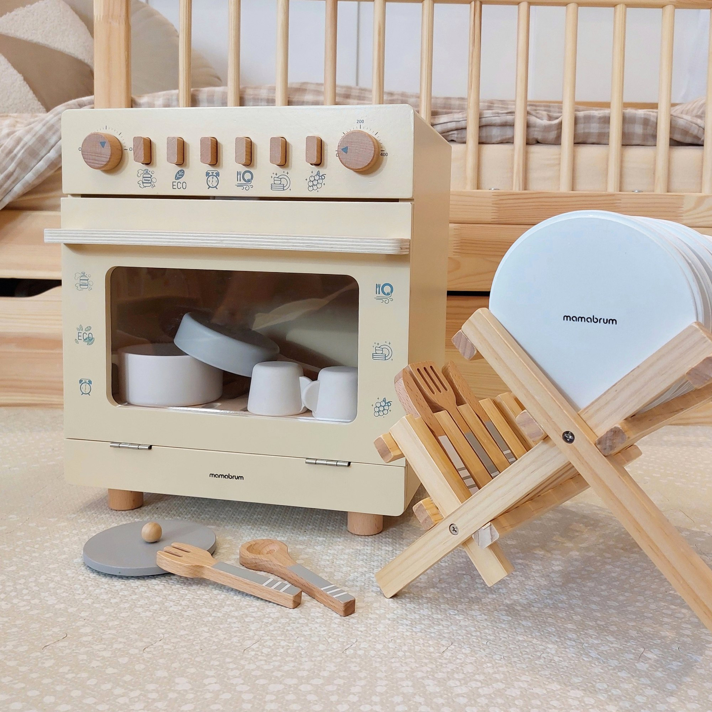 Mașină de spălat vase din lemn cu accesorii