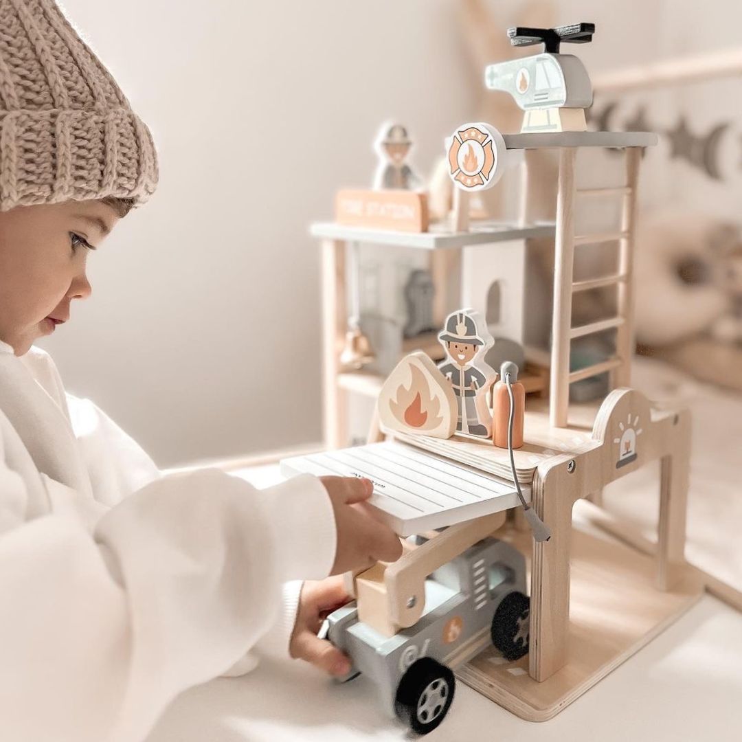 Stație de pompieri din lemn cu accesorii, brigada de pompieri
