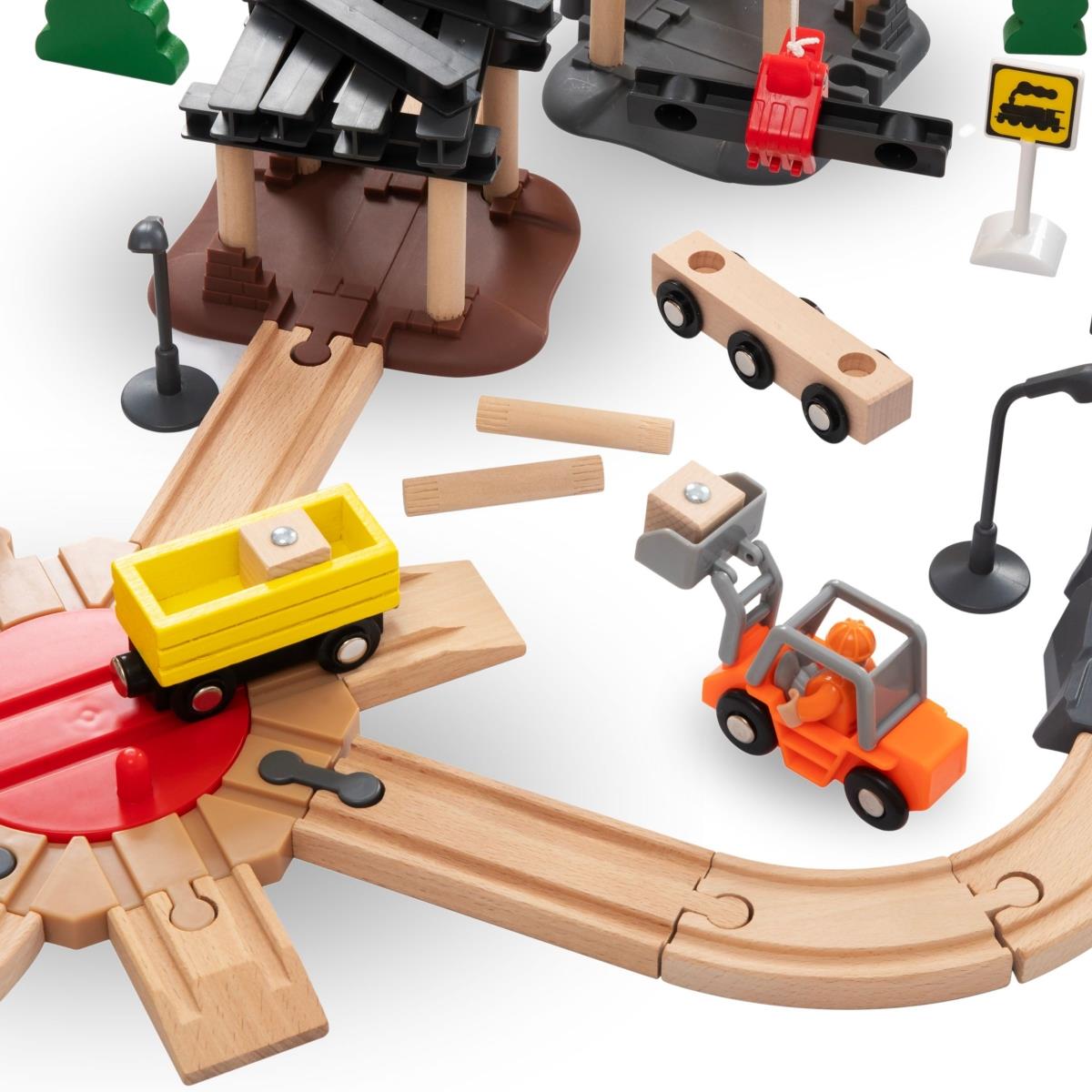 Cale ferată din lemn, tren cu baterii - Oraș: șine, vagoane, pod, aeroport