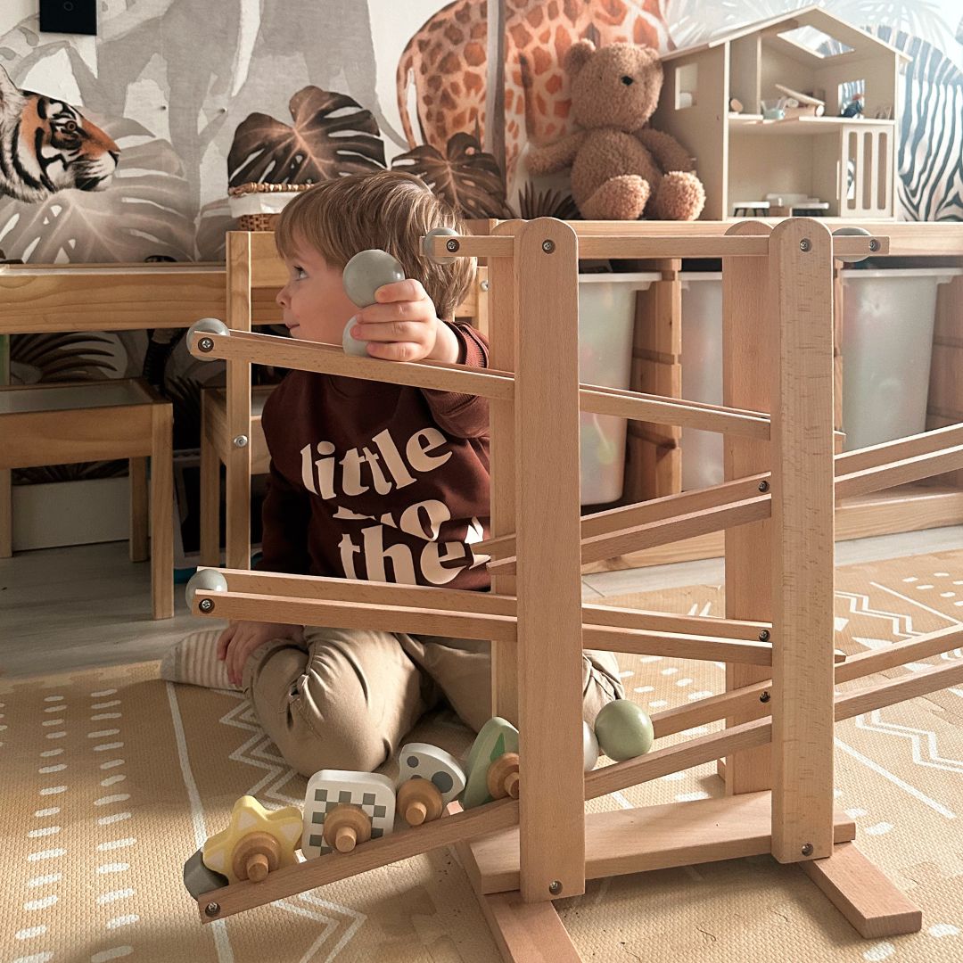 Cul-de-sac mare din lemn - tobogan cu elemente de învârtire