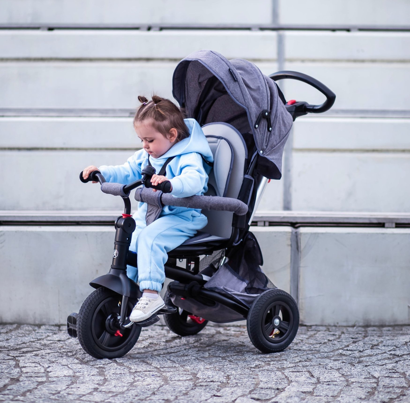 Tobi Velar tricicleta + folie de ploaie - gri