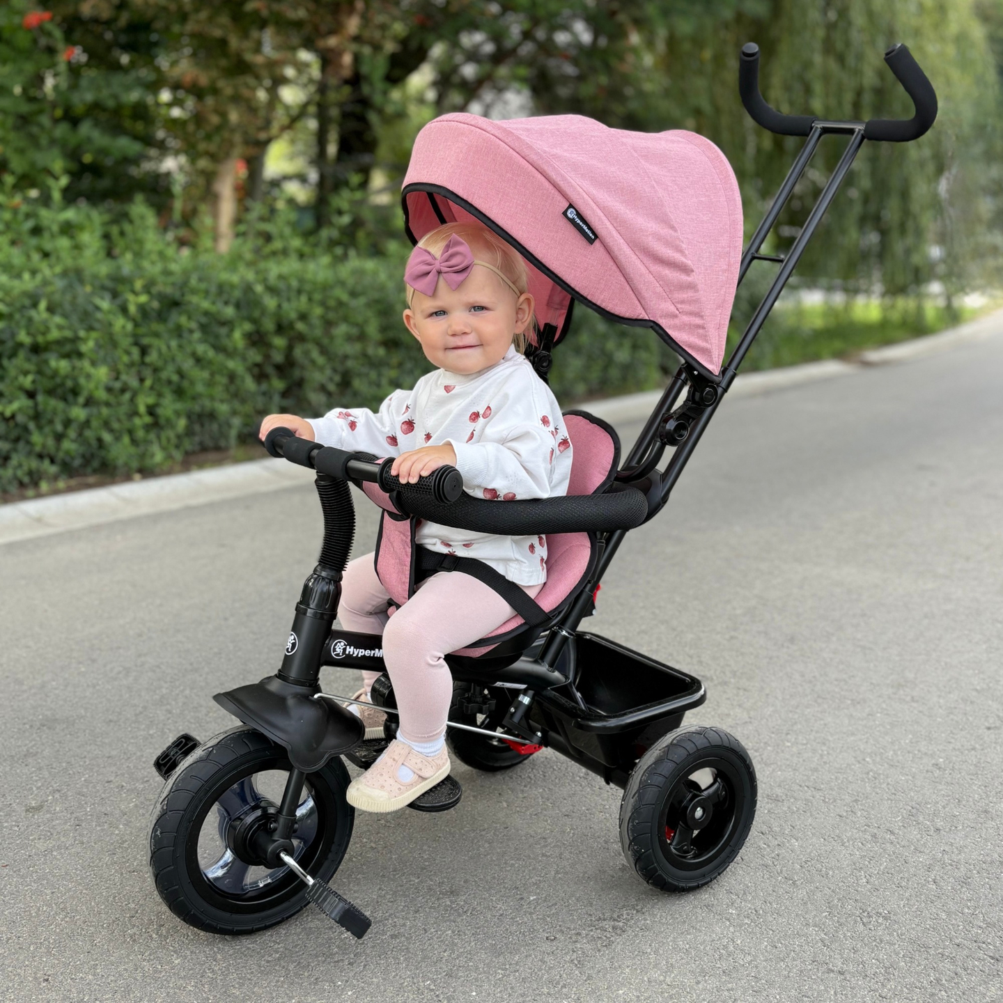 Tricicletă pentru copii 1-4 ani - TOBI FREY - culoare roz - roți pivotante - roți cu pompă + împingător