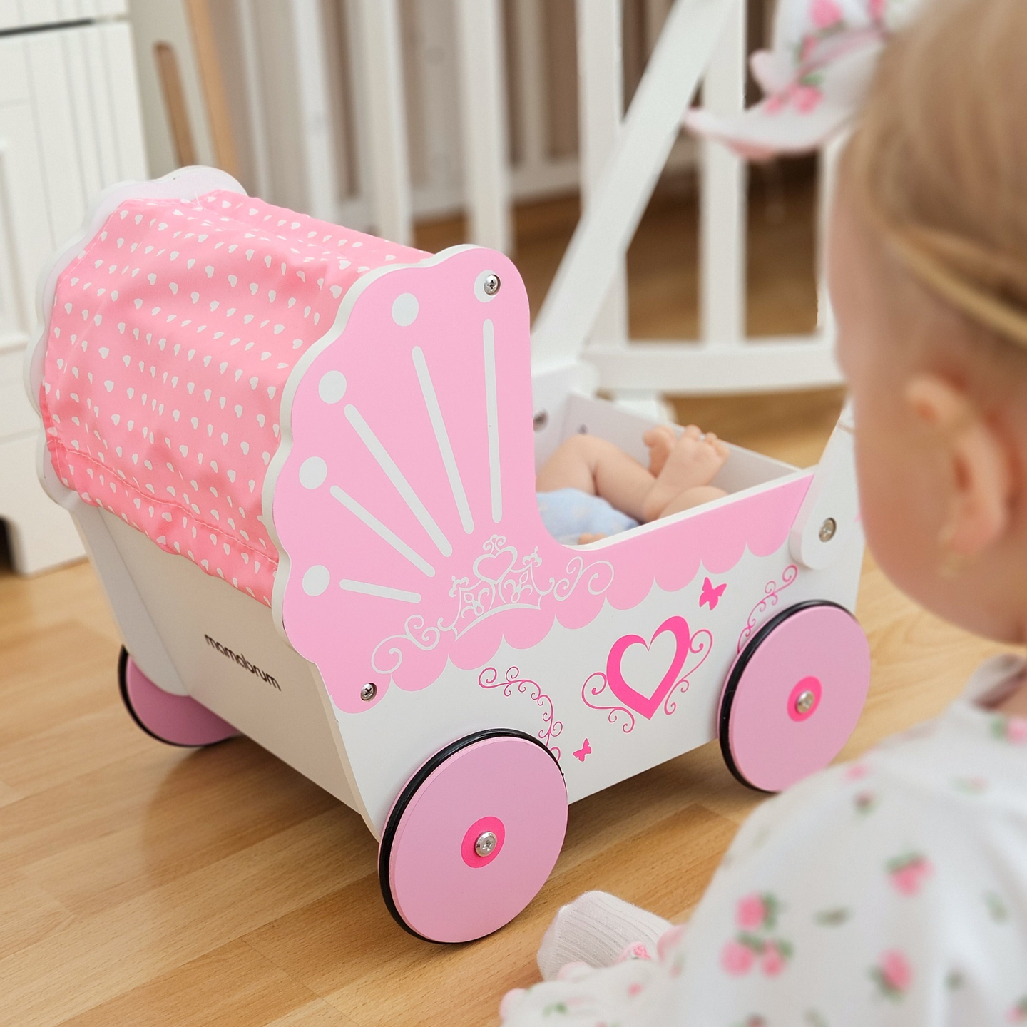 Cărucior de păpuși din lemn