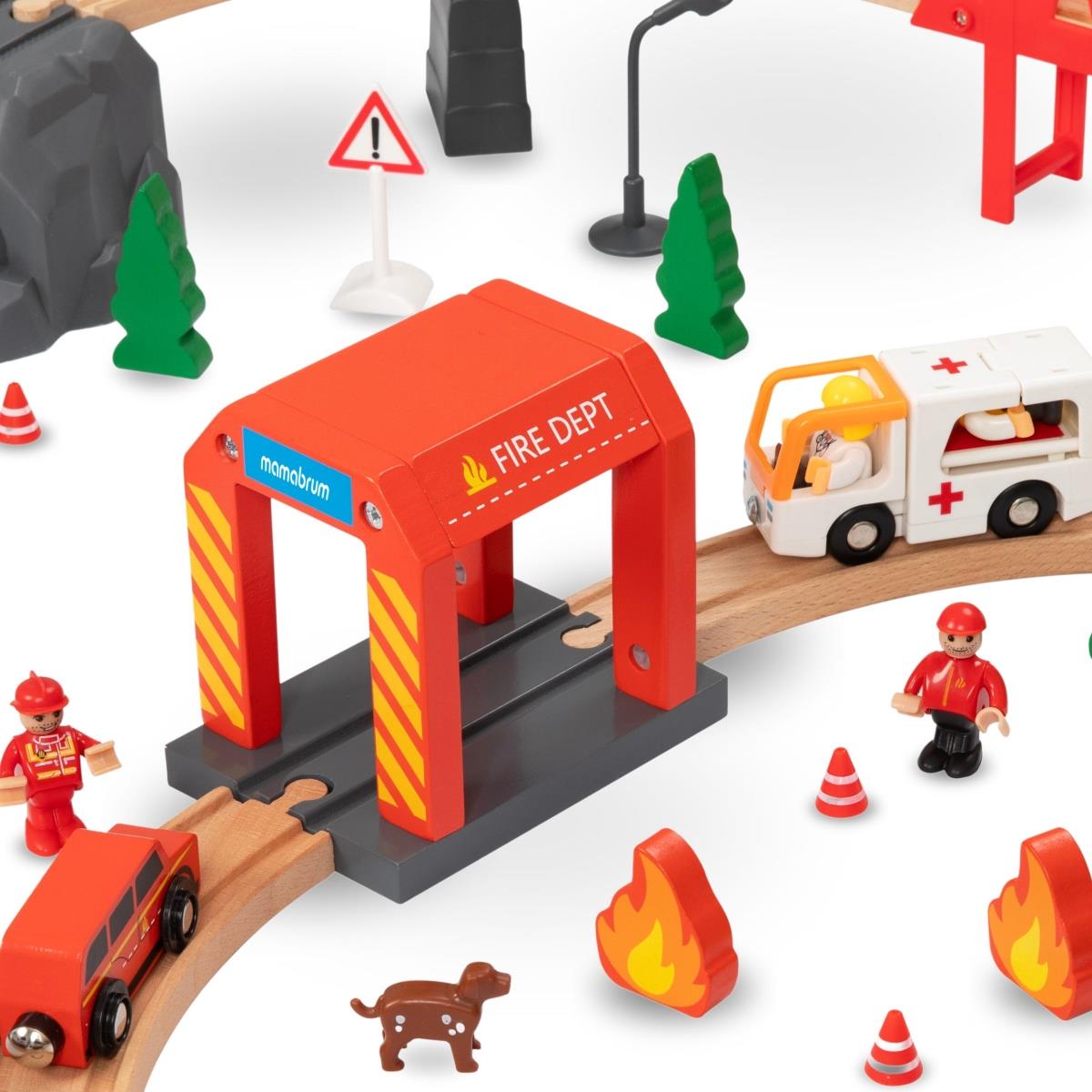 Tren din lemn, tren alimentat cu baterii - Pompieri, șine, vagoane, poduri, barieră