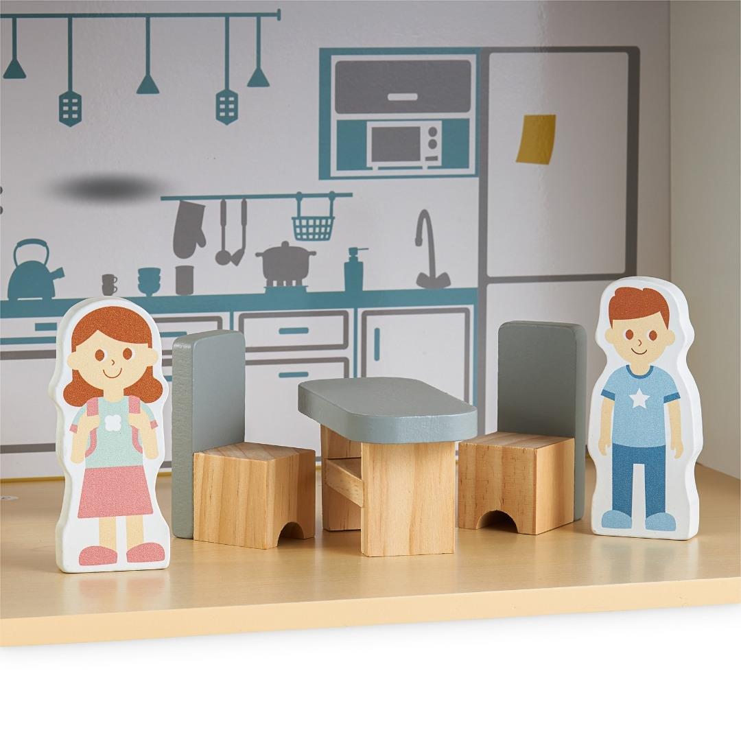 Casă albă din lemn pentru păpuși cu terasă și accesorii