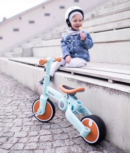 Tobi ROCKET - Tricicletă pentru copii, bicicletă de fond, călăreț - împingător - 5 în 1 de la HyperMotion