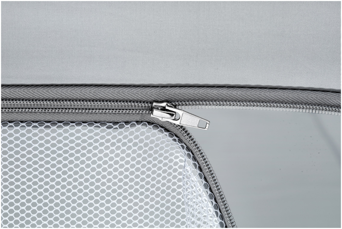 Pătuț mare 200 cm x 180 cm - loc de joacă pentru copii, piscină uscată