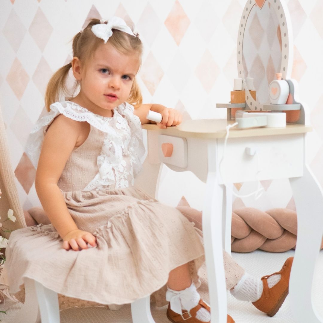 Măsuță de toaletă din lemn cu scaun și accesorii