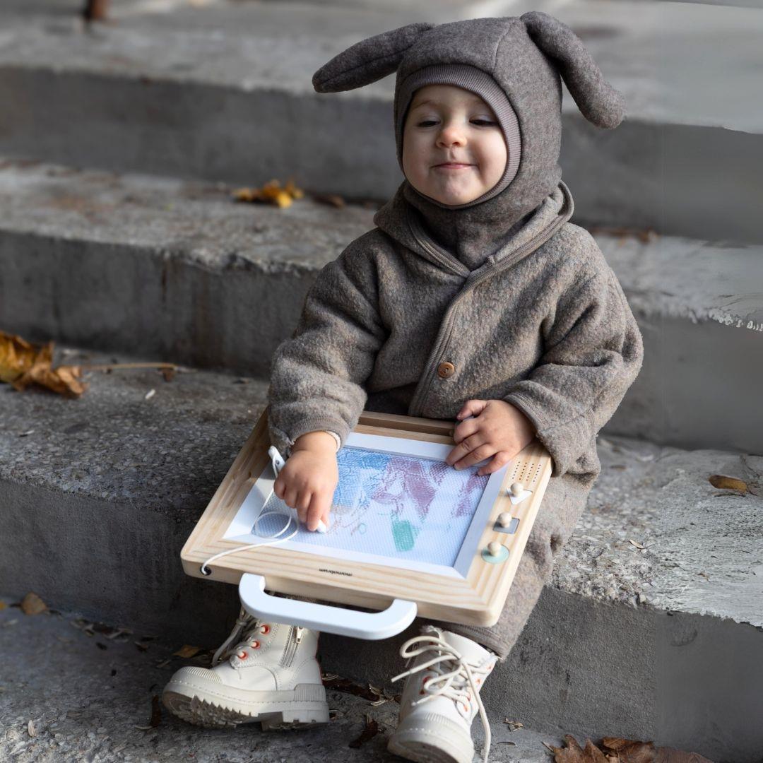 Album de însemnări din lemn cu ștampile - planșă de desen