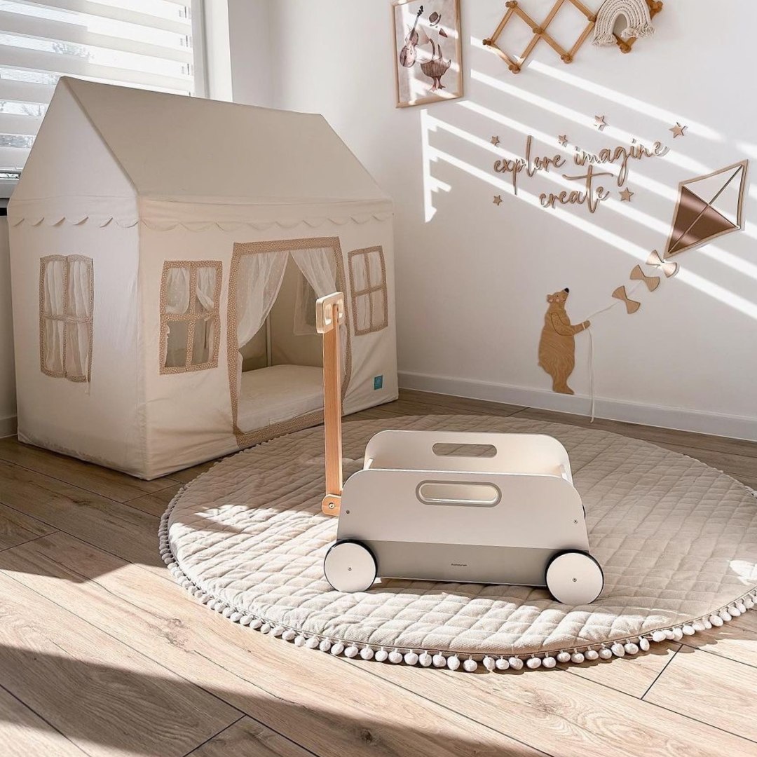 Cărucior de jucărie din lemn - trageți remorcă