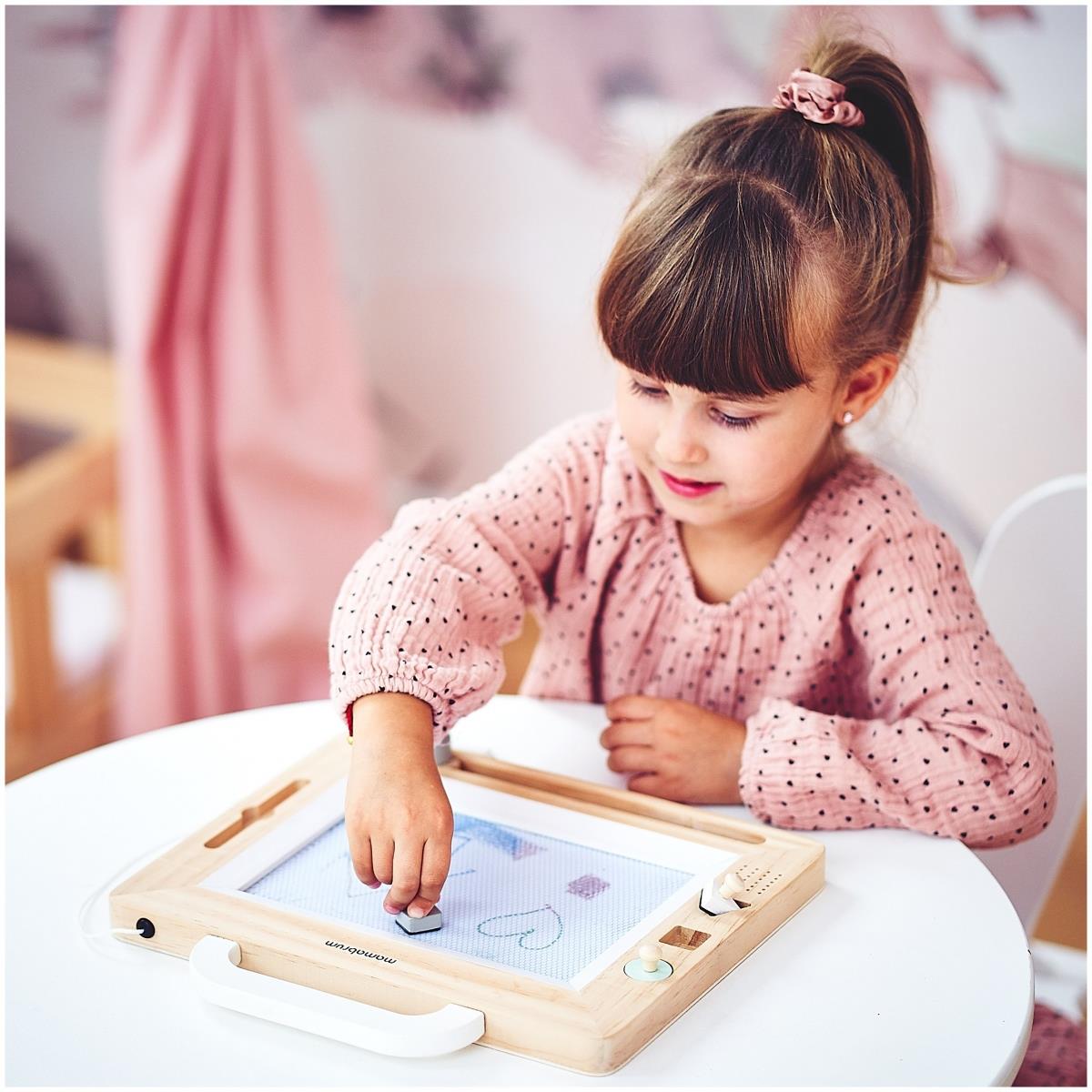 Album de însemnări din lemn cu ștampile - planșă de desen