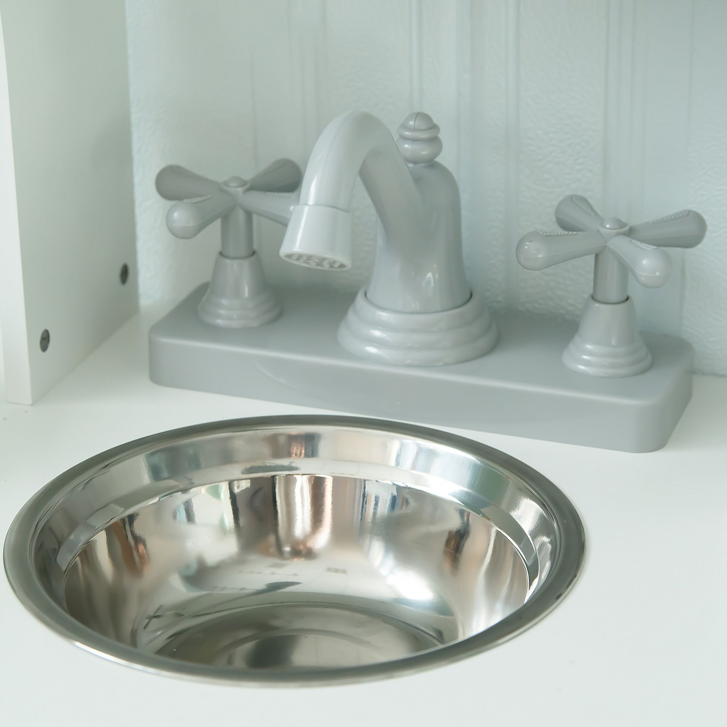 Bucătărie din lemn pentru copii cu cuptor cu microunde