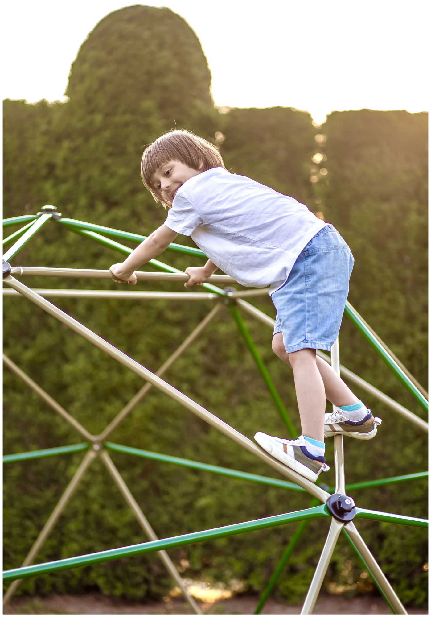 HyperMotion Cupola de cățărat pentru copii XXL, geodom, loc de joacă în grădină, diametru: 3 m