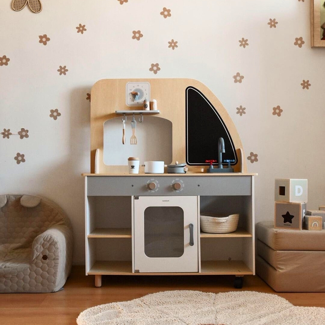 Camion alimentar din lemn pe roți - bucătărie cu accesorii