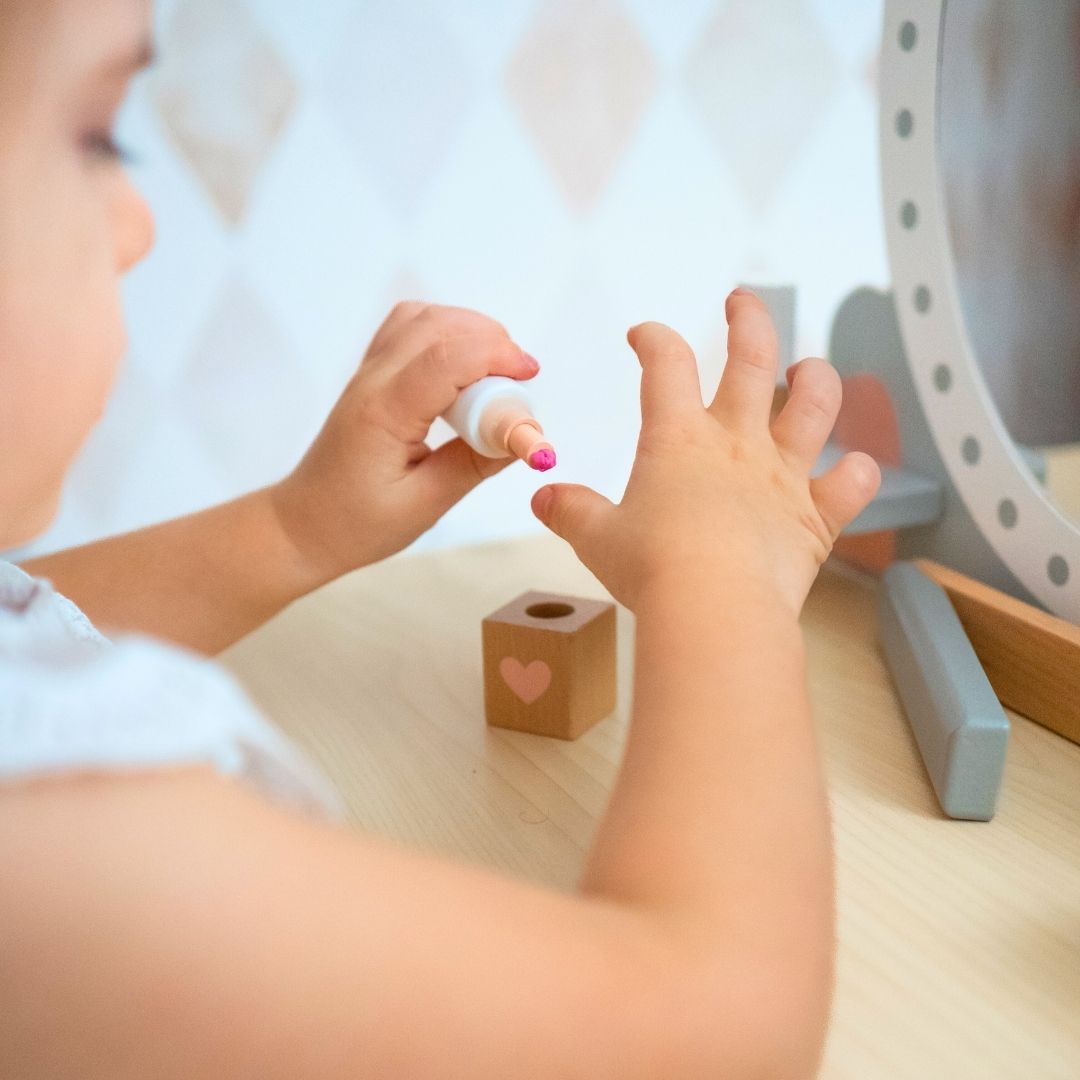 Măsuță de toaletă din lemn cu scaun și accesorii