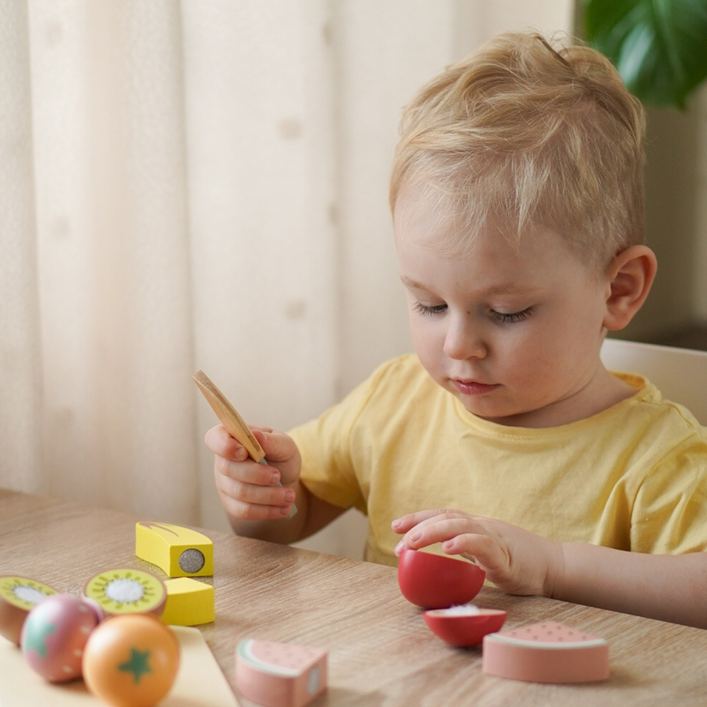 Fructe de tăiat din lemn - set