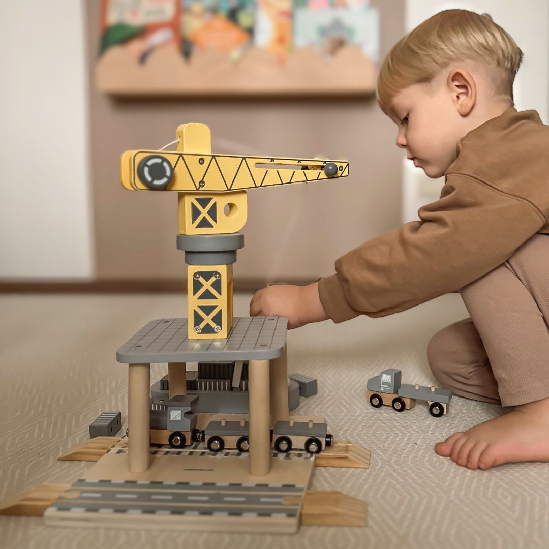 Macara portuară mobilă cu troliu magnetic și accesorii - set din lemn