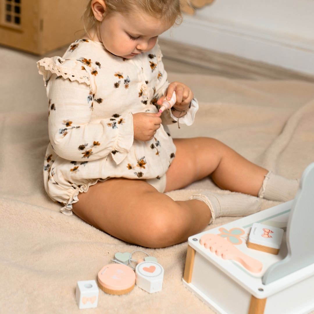 Masă de toaletă din lemn pentru copii cu accesorii