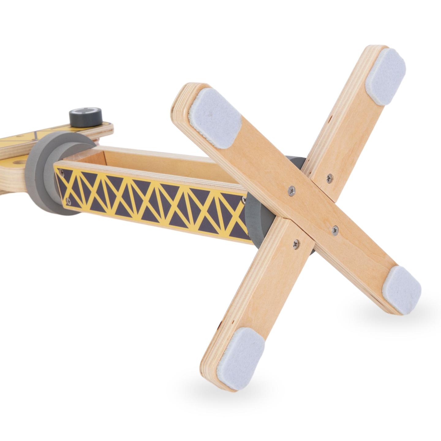 Șantier de construcții din lemn cu macara mobilă mare și vehicule, macara turn