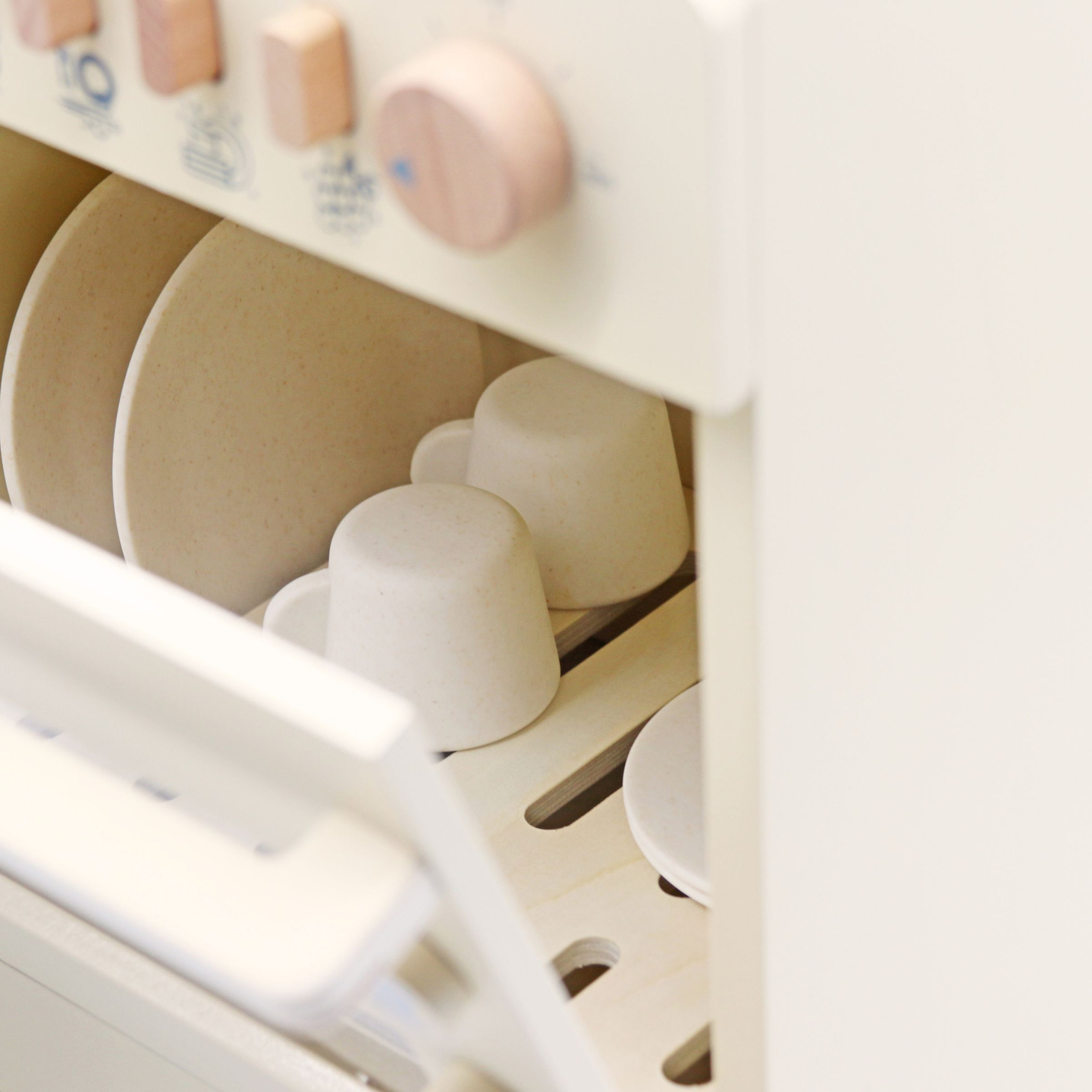 Mașină de spălat vase din lemn cu accesorii