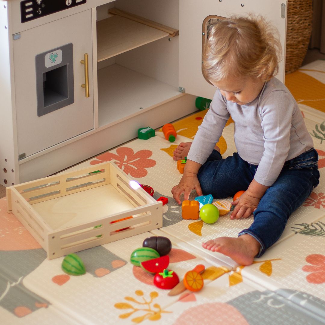 Fructe și legume din lemn pentru tăiere