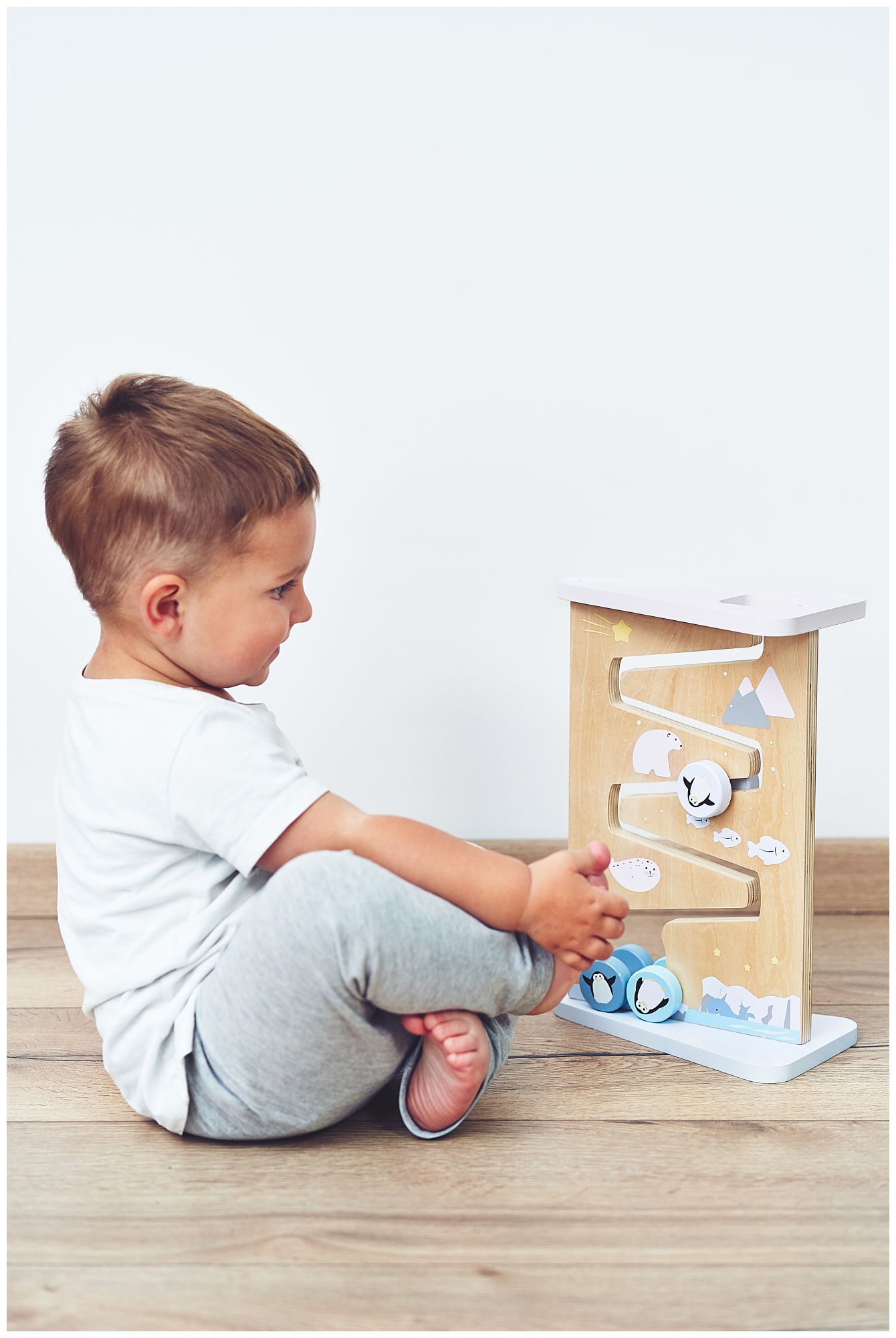 Tablă de manipulare senzorială din lemn cu două fețe