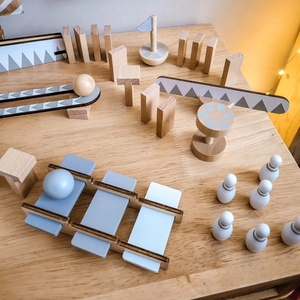 Blocuri de domino din lemn - cursă cu obstacole - 48 de elemente