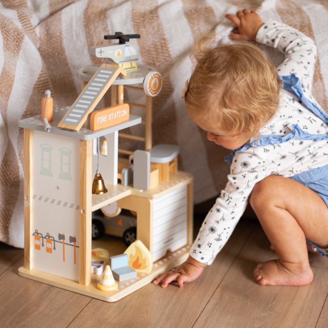 Stație de pompieri din lemn cu accesorii, brigada de pompieri