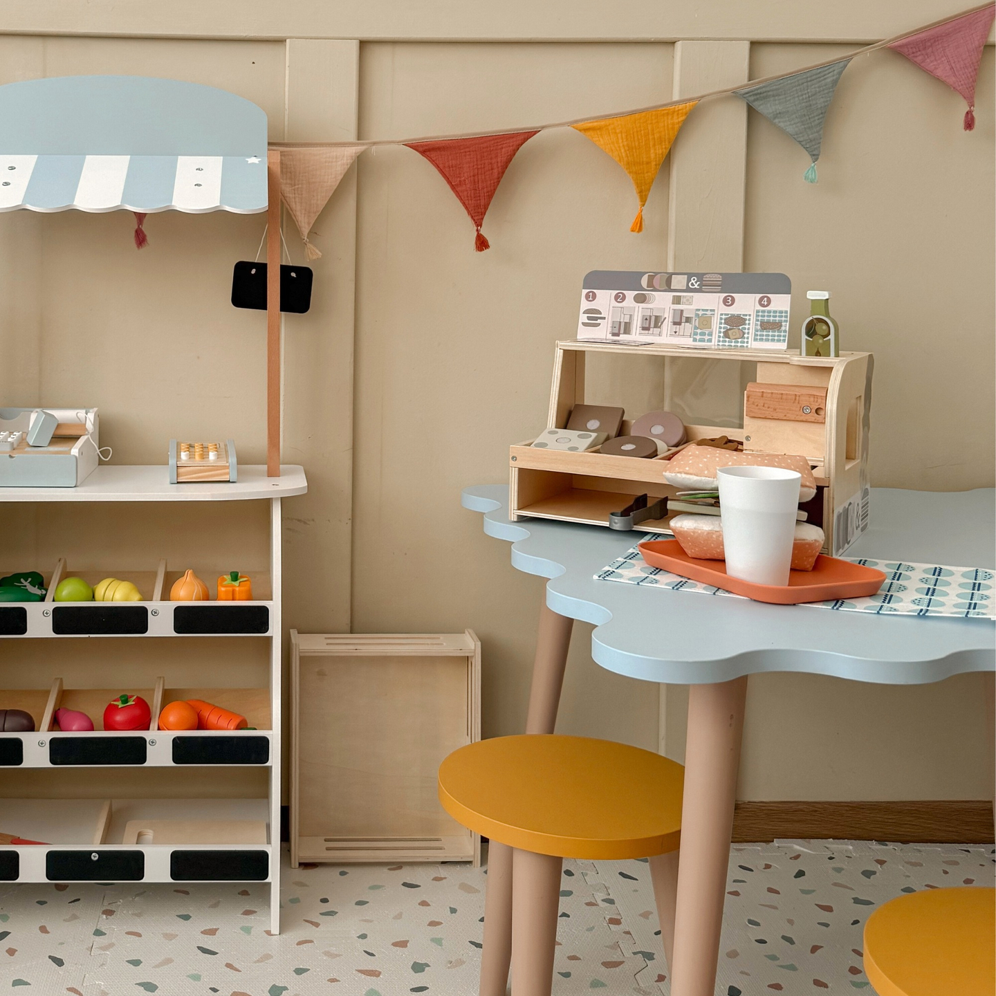 Sandwich bar din lemn - restaurant