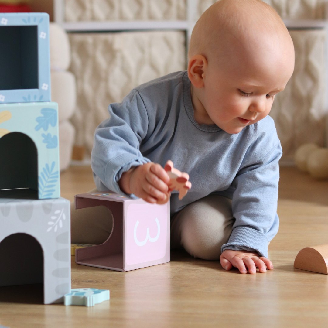 Turn de sortare cu cifre dinozauri